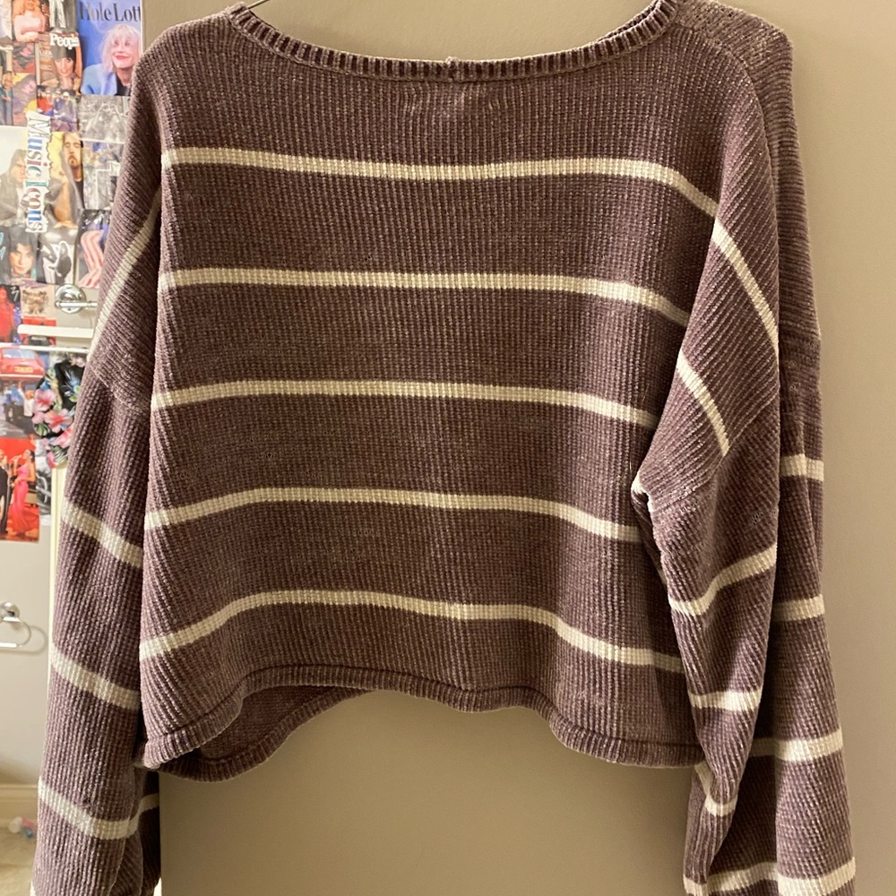 Stripped crop sweater